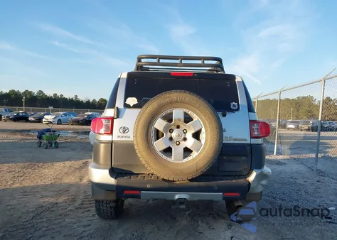 2007 Toyota Fj Cruiser from USA, damaged, VIN JTEBU11FX70026505